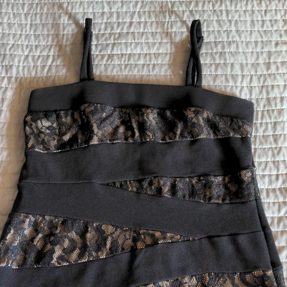 *SOLD*Torrid Black & Nude Lace Layered Bodycon Mini Dress - Picture 3 of 15
